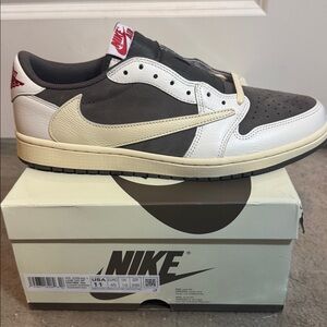 Jordan 1 Travis Scott DM7866-162 mocha Cream and Brown Men's Sneakers